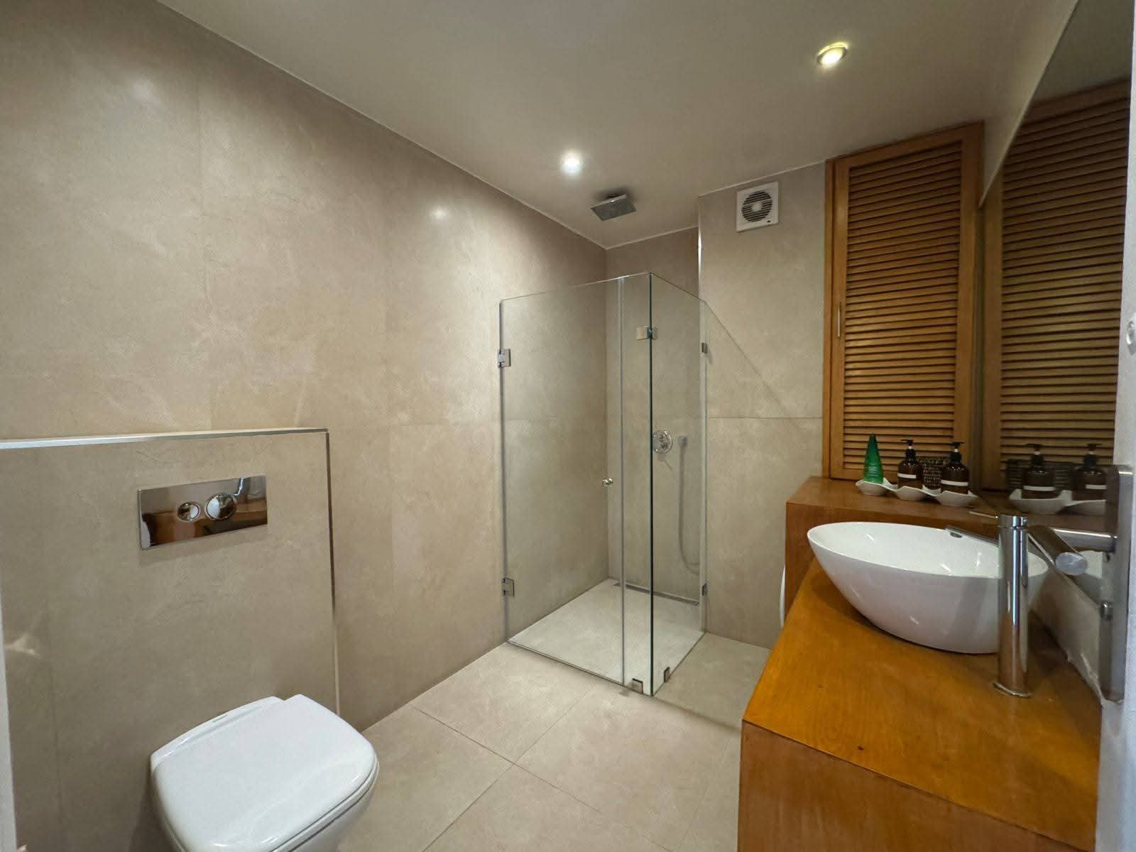 WhatsApp Image 2026-09-15 at 3.41.40 PM-4 APPARTEMENT MEUBLE T4 COEUR GUELIZ CARRE EDEN