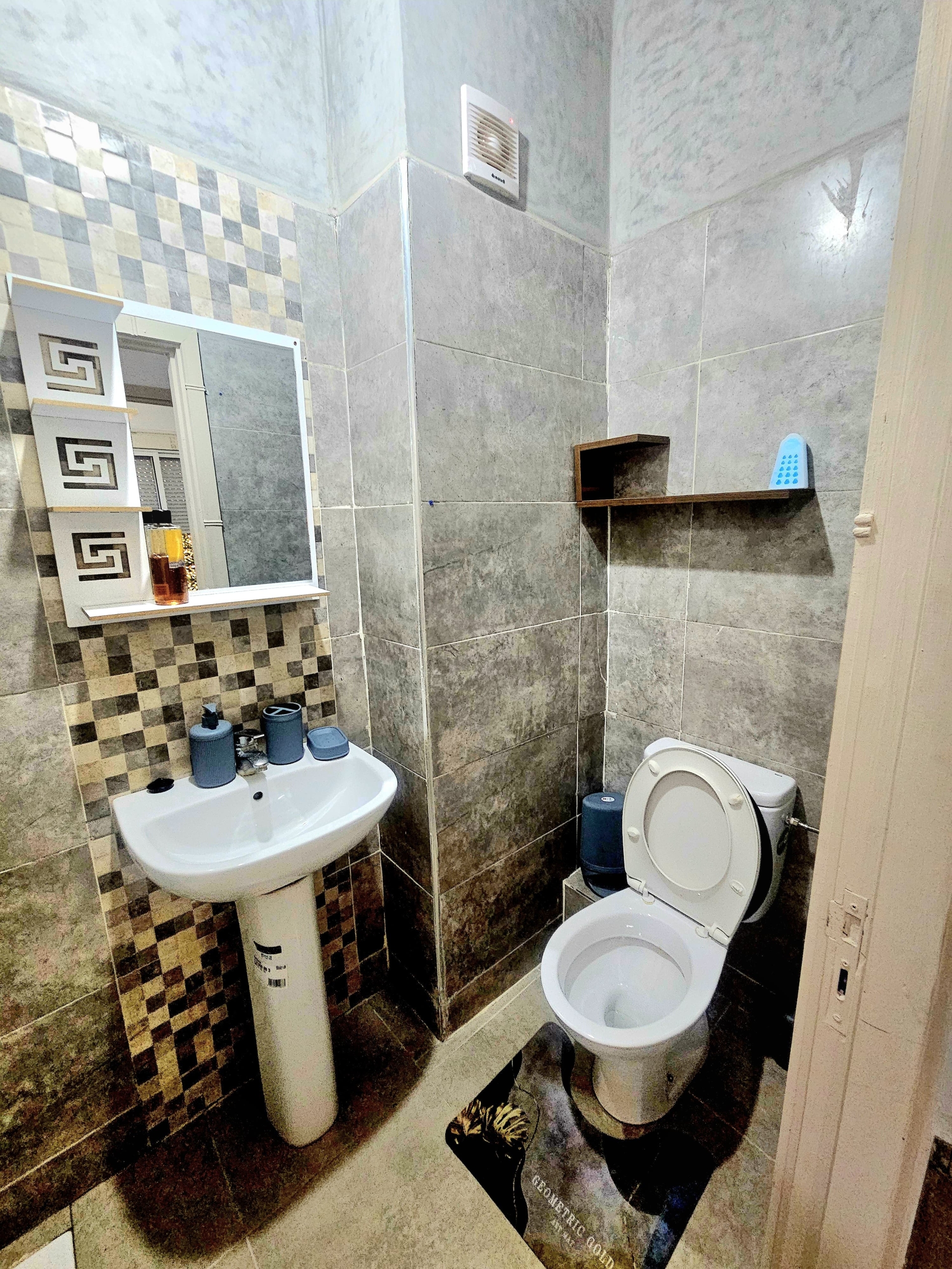 WhatsApp Image 2026-09-24 at 13.39.14 À LOUER – APPARTEMENT MEUBLÉ | MABROUKA – 5 500 DH/MOIS