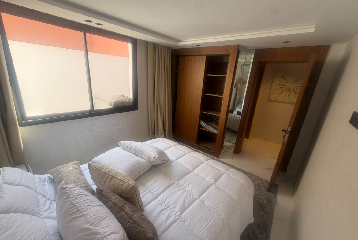 Exclusivité clé en agence A VENDRE — LOT UNIQUE & RARE À GUÉLIZ, MARRAKECH
