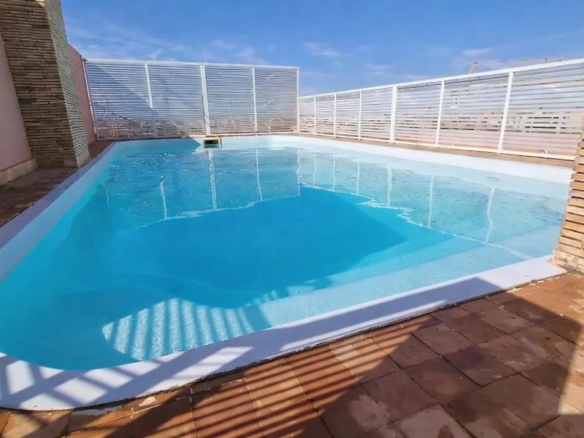 DUPLEX MEUBLÉ AVEC PISCINE ROOFTOP VICTOR HUGO À LOUER
