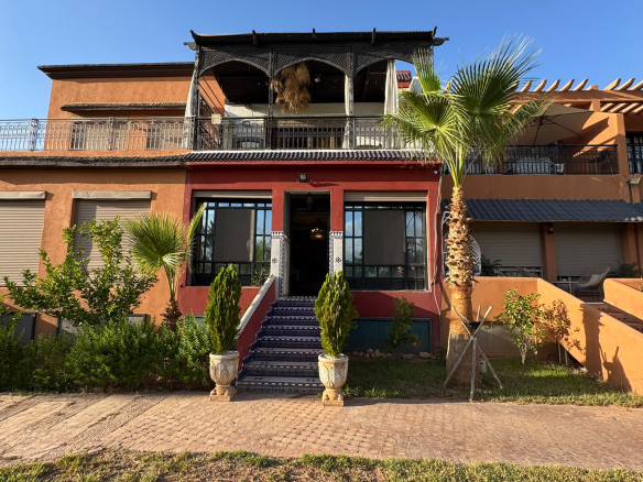 BELLE VILLA 300 M² AVEC PISCINE | RÉSIDENCE SÉCURISÉE / À LOUER