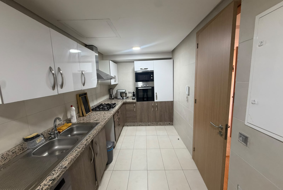 APPARTEMENT MEUBLÉ 3 CHAMBRES A LOUER