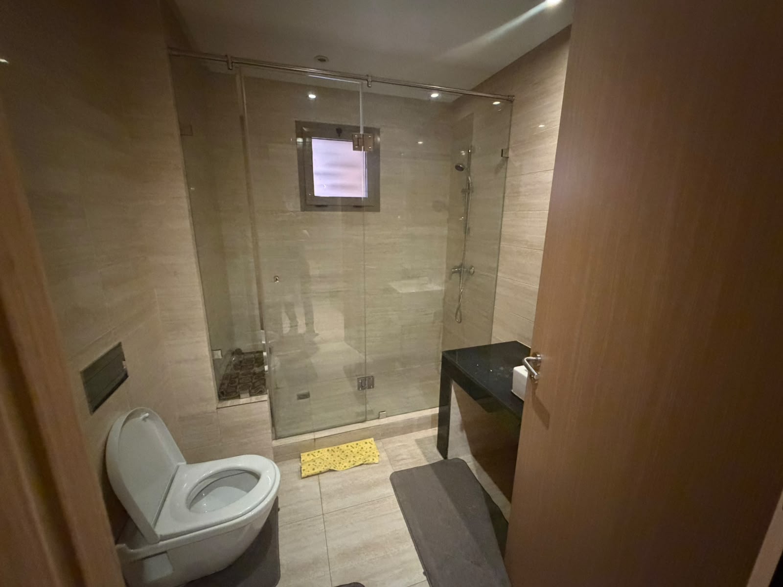APPARTEMENT MEUBLÉ 3 CHAMBRES A LOUER