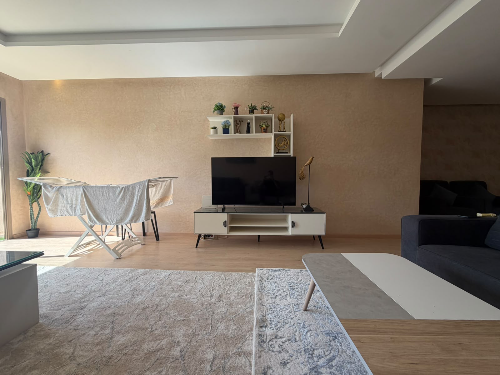 APPARTEMENT MEUBLÉ 3 CHAMBRES A LOUER