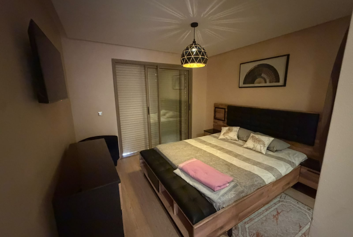 APPARTEMENT MEUBLÉ 3 CHAMBRES A LOUER
