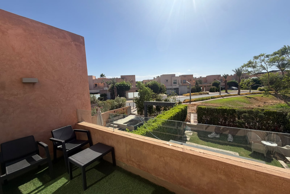 APPARTEMENT MEUBLÉ 3 CHAMBRES A LOUER