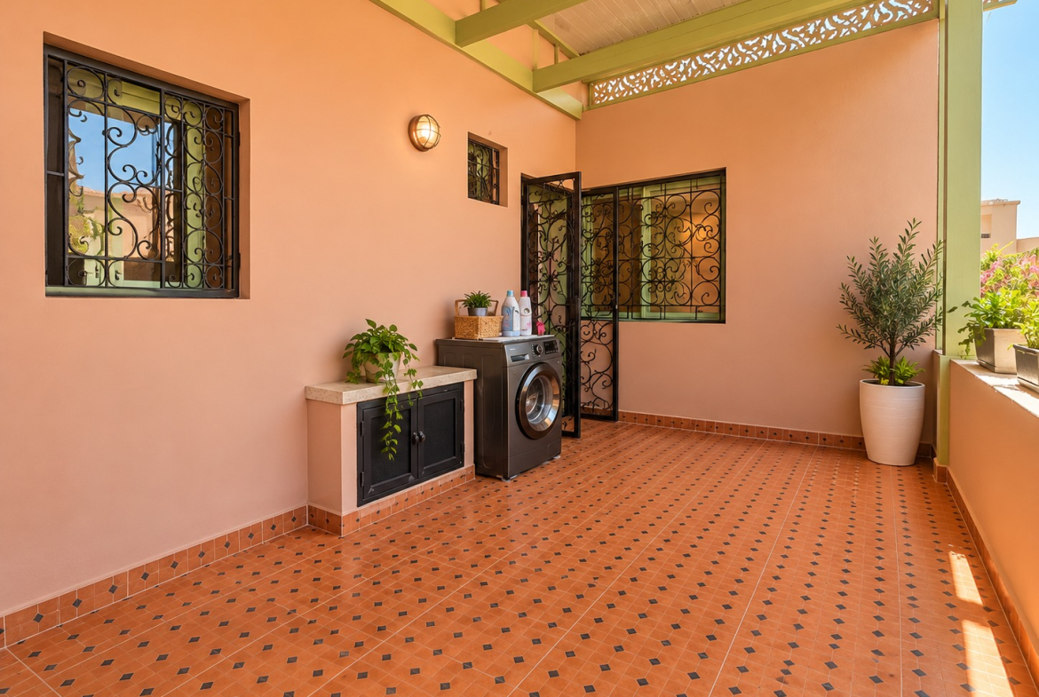 BEL APPARTEMENT 4 CHAMBRES À MABROUKA -À VENDRE