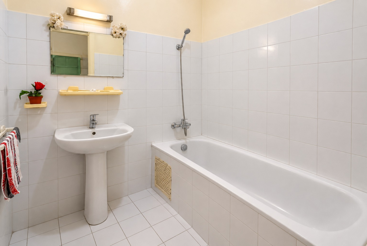 Maison avec jardin & rooftop – à vendre / SIDI AMARA