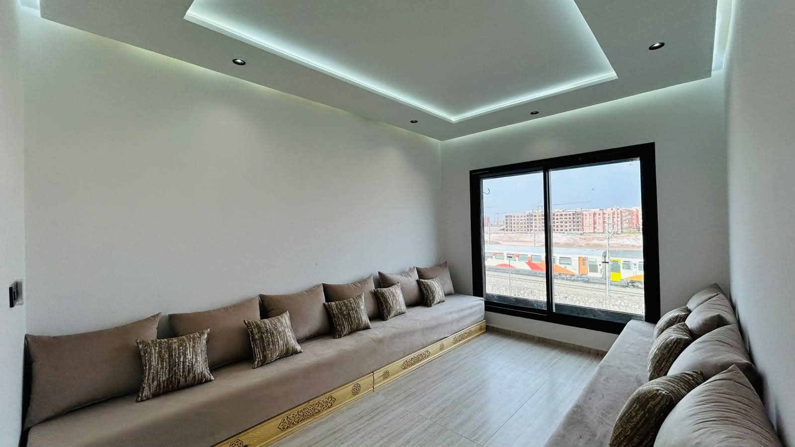 🏡 APPARTEMENT 2 CHAMBRES AVEC PARKING TITRÉ – À VENDRE