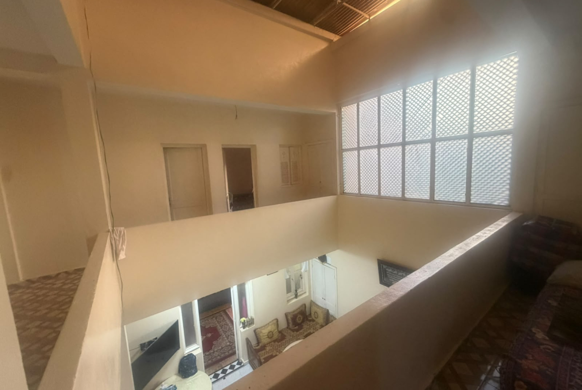 Maison avec jardin & rooftop – à vendre / SIDI AMARA