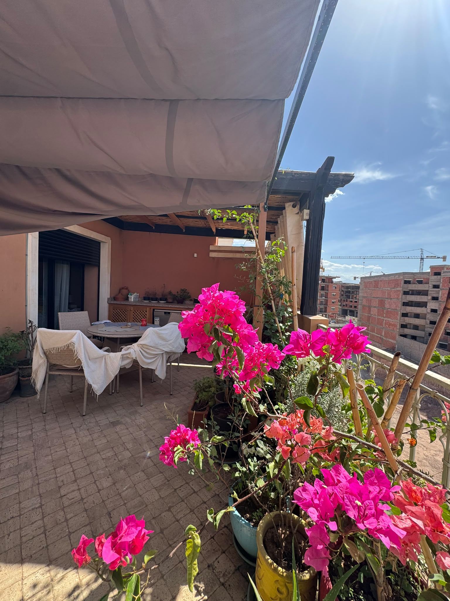 Chic Appart meublé a louer avec Terrasse & Superbe Vue