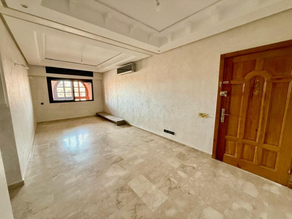 BEL APPARTEMENT 2 CHAMBRES -NON MEUBLE |A LOUER