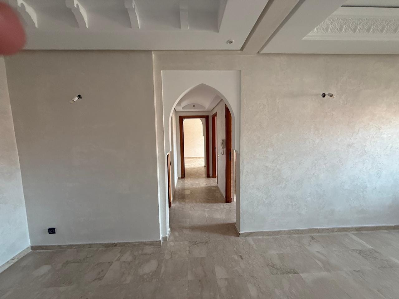 BEL APPARTEMENT 2 CHAMBRES -NON MEUBLE |A LOUER