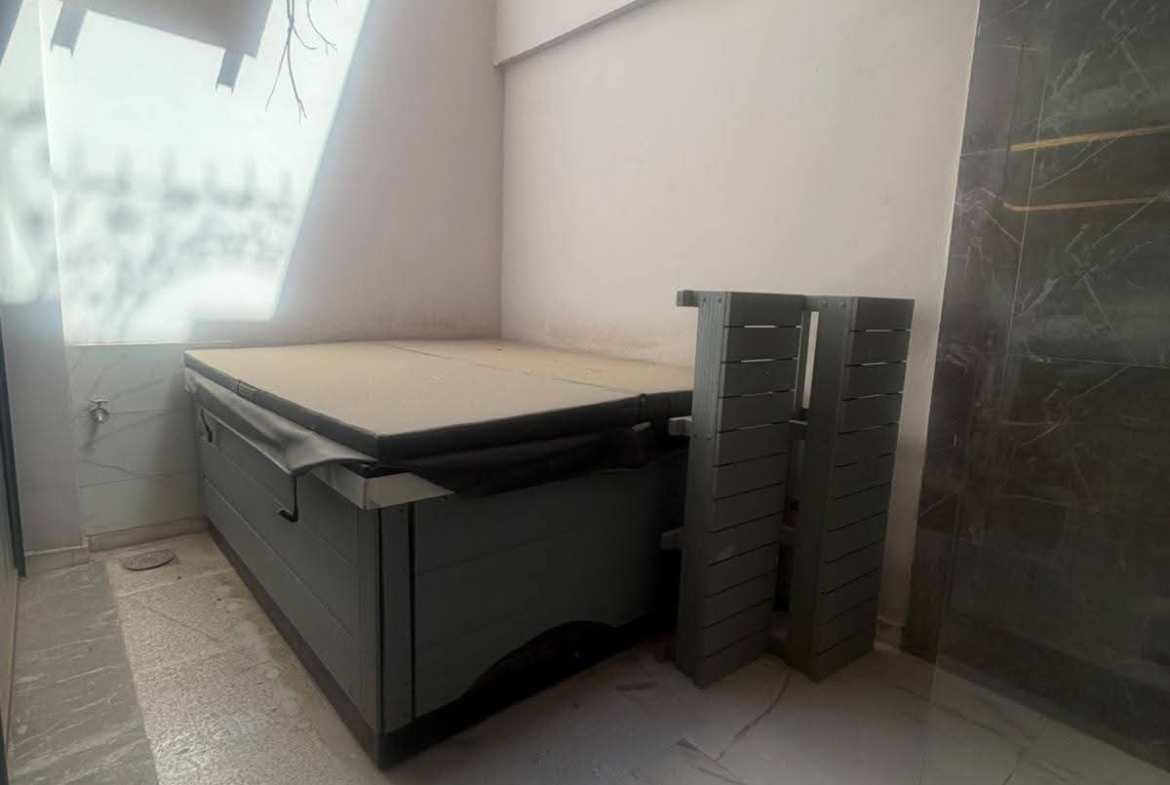 Exclusivité 2 duplex A VENDRE — LOT UNIQUE & RARE À GUÉLIZ, MARRAKECH