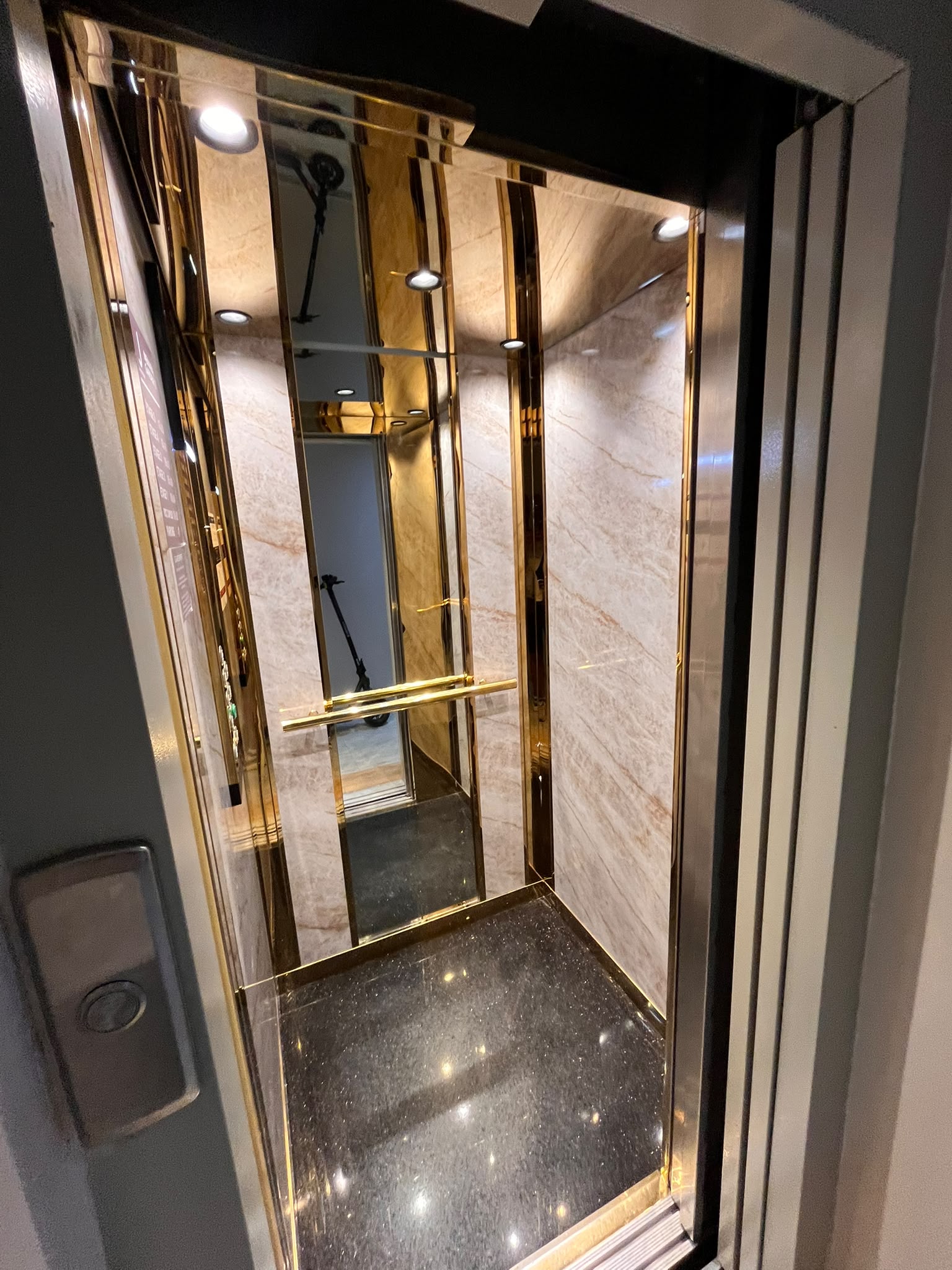 SUPERB APPARTEMENT À MENARA GARDEN – À LOUER