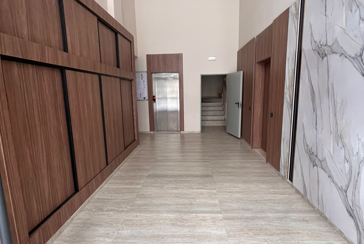 SUPERB APPARTEMENT À MENARA GARDEN – À LOUER