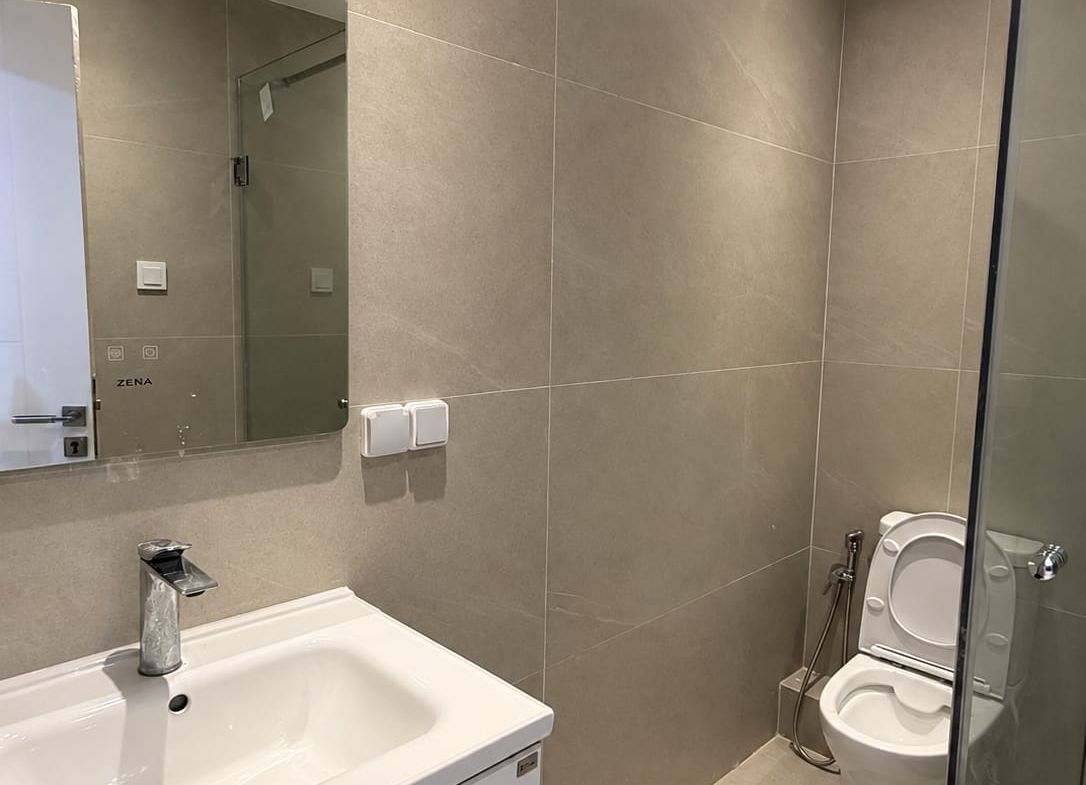 APPARTEMENT RÉNOVÈ /PROXIMITÉ LA RENAISSANCE – À VENDRE