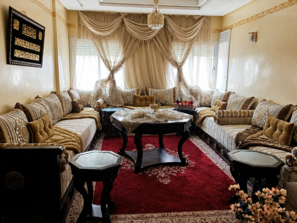 Appartement 3 Chambres avec Sous-Location Autorisée – Mabrouka