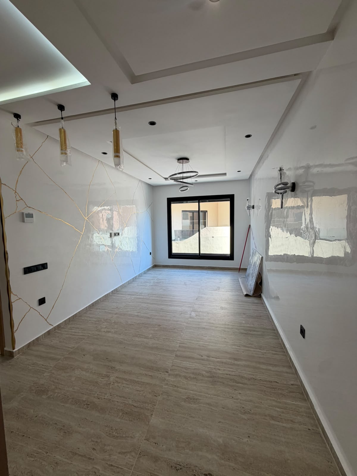SUPERB STUDIO DANS UNE RÉSIDENCE AVEC PISCINE – À LOUER