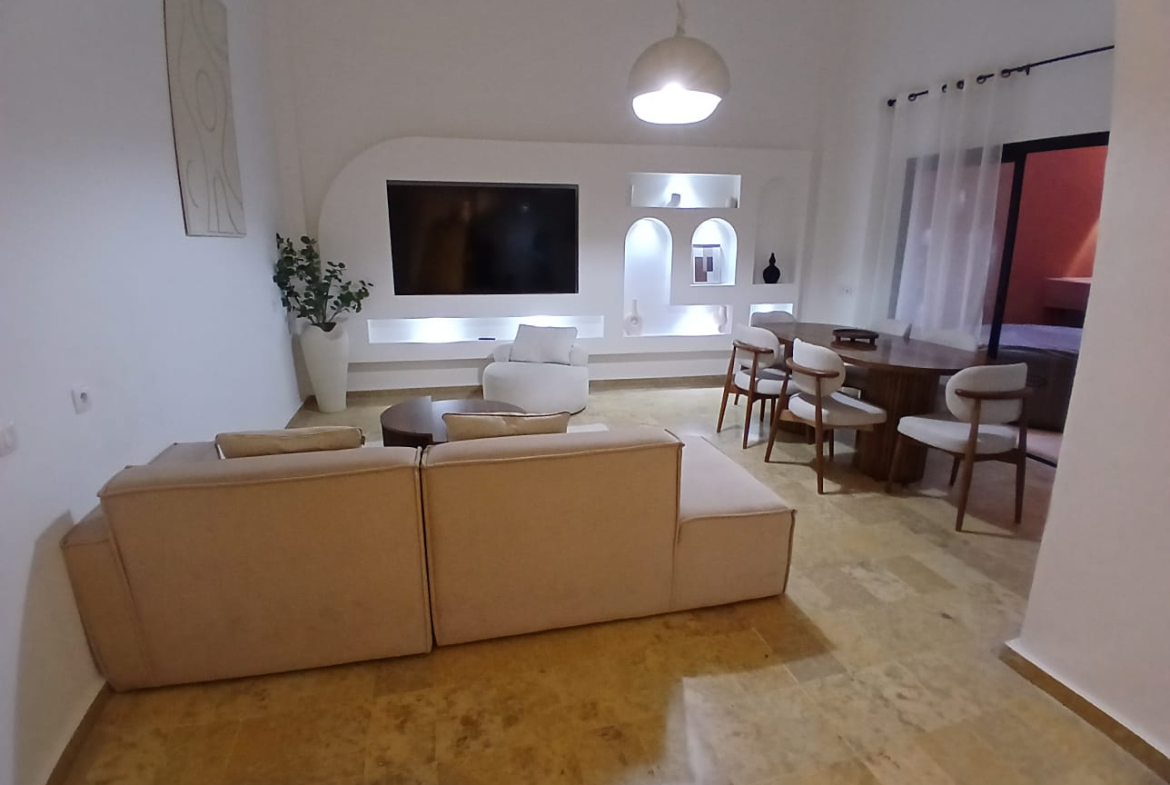 DUPLEX EN REZ-DE-CHAUSSÉE AU CŒUR DE GUÉLIZ- À LOUER