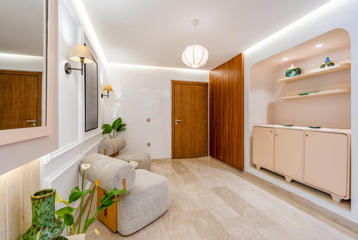 APPARTEMENT MEUBLÉ HAUT STANDING AVEC PISCINE ROOFTOP – À VENDRE/ GUELIZ