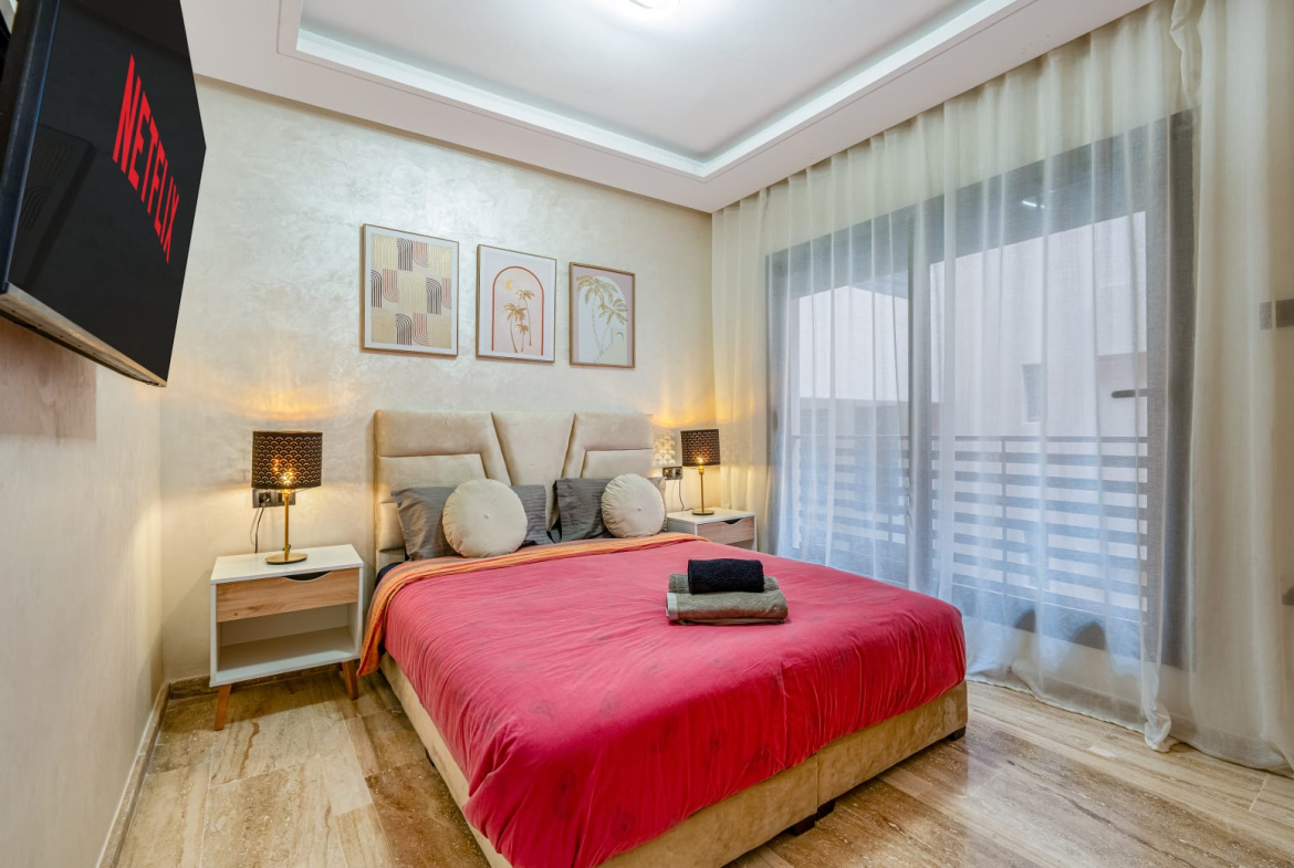 SUPERBE DUPLEX MEUBLE DE 120 m² – À LOUER / GUELIZ