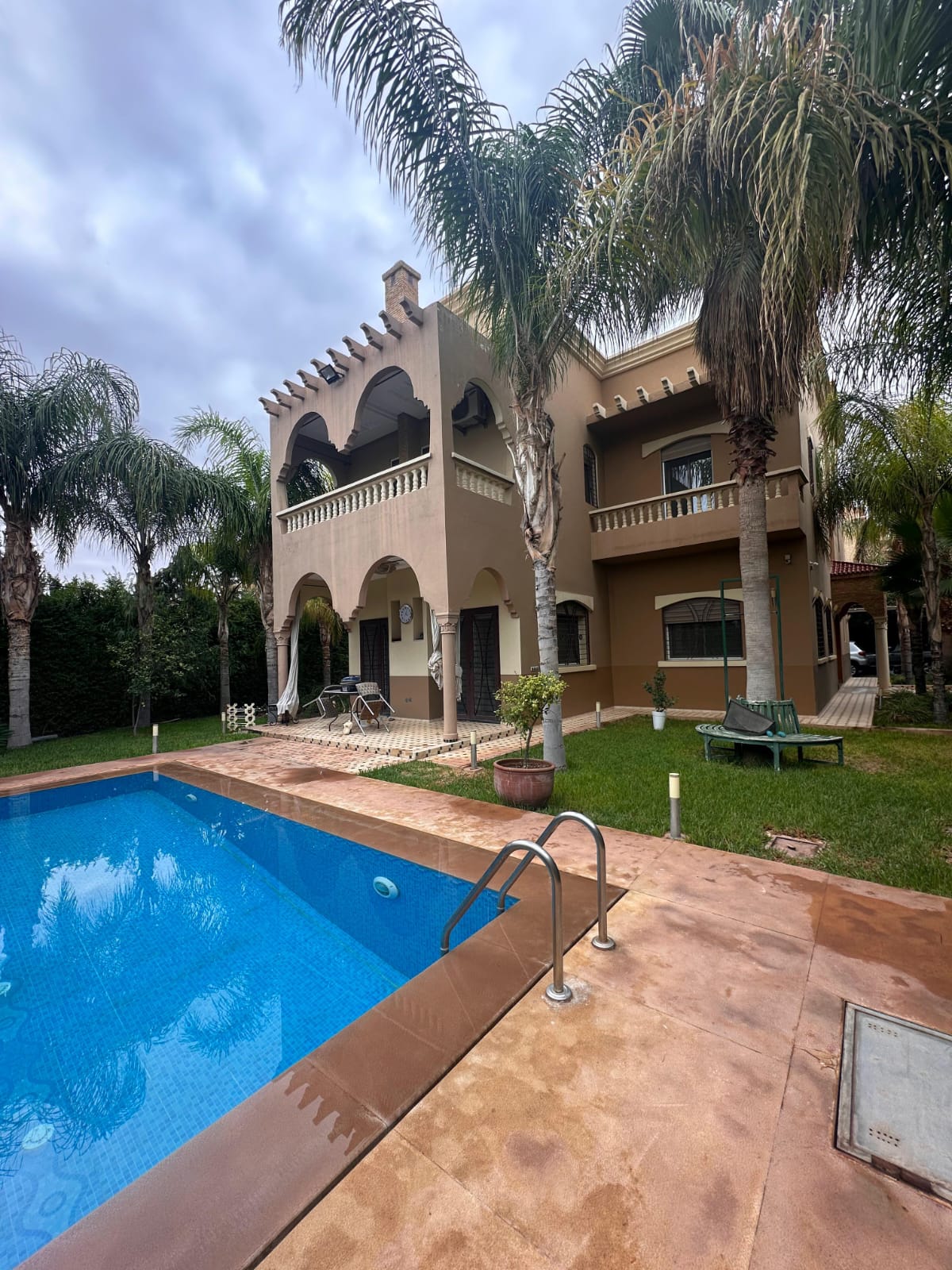 WhatsApp Image 2026-10-26 at 22.57.50 VILLA DE PRESTIGE À VENDRE – TARGA
