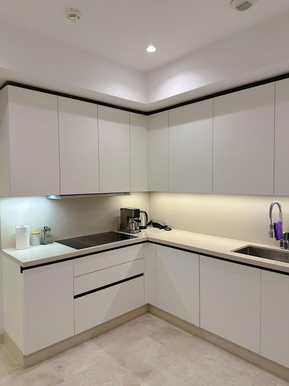APPARTEMENT DE PRESTIGE AU FOUR SEASONS – A LOUER