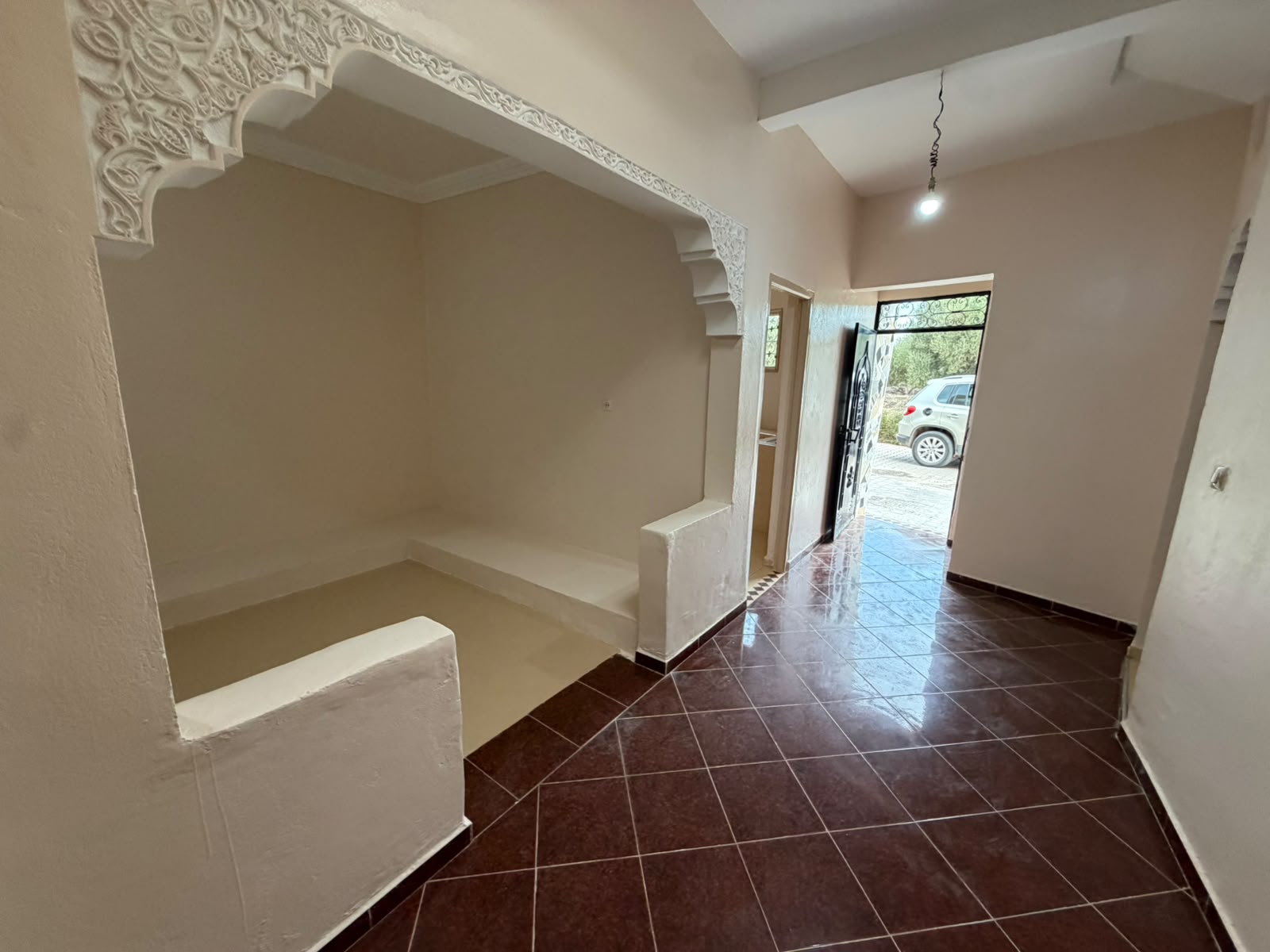 MAISON ROUTE OURIKA, À CÔTÉ DE BLADNA – À LOUER