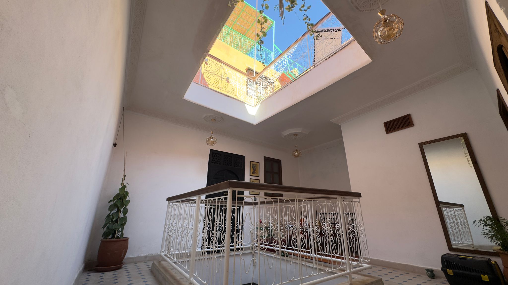 MAGNIFIQUE RIAD À VENDRE – MÉDINA DE MARRAKECH