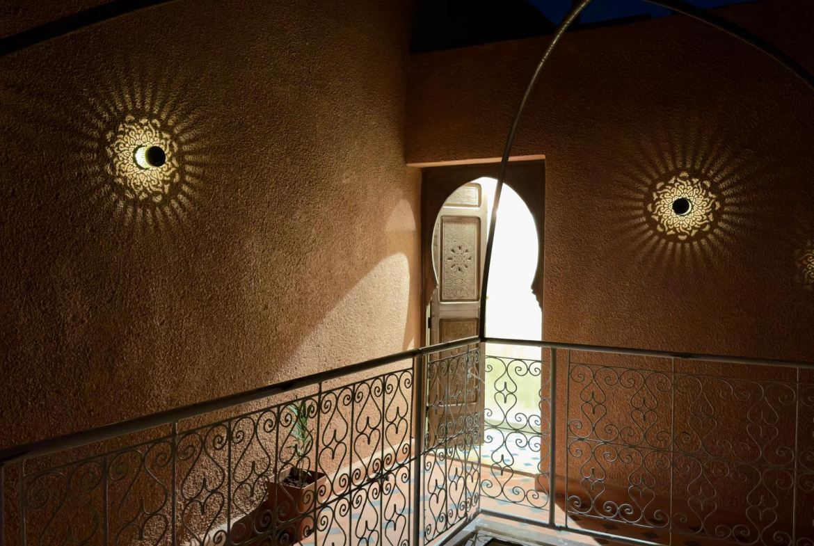 MAGNIFIQUE RIAD À VENDRE – MÉDINA DE MARRAKECH