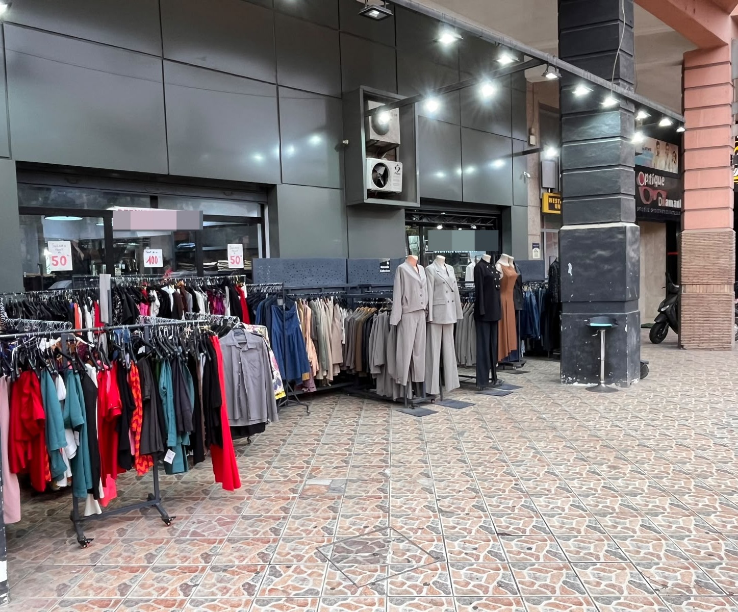 2 LOCAUX COMMERCIAUX -À VENDRE & À LOUER / Boulevard Allal Al Fassi